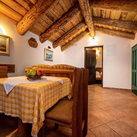 Villa Lindraze Dobrinj Екстер'єр фото